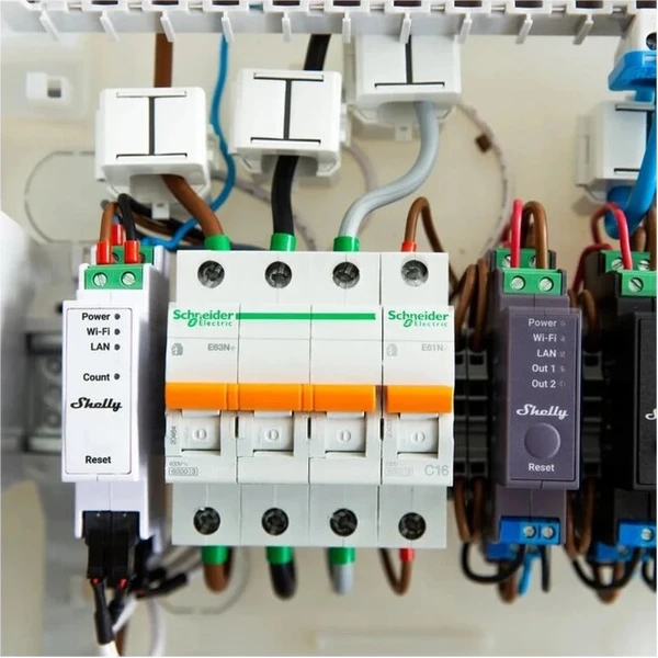 Shelly PRO 3EM 120A dvojfázový merač spotreby biely - Spínacie moduly - Obrázok d_7529e32b821d4fa2b314a9e1f98e03af