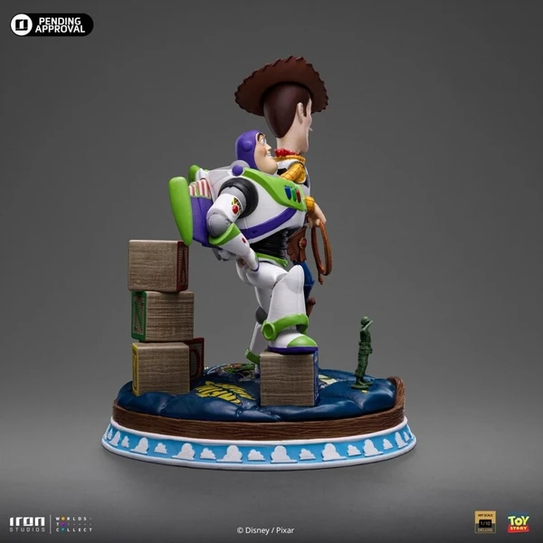 Soška Iron Studios Toy Story - Buzz a Woody 20 cm - Sochy a sošky - Obrázok d_7fddb02431864d59acc8ae841f18ae42
