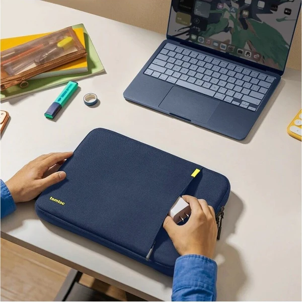 tomtoc Defender A13 sleeve puzdro 13" MacBook Neo tmavomodré - Puzdra - Obrázok d_84ac861e3a2946ea829db25a098eb109