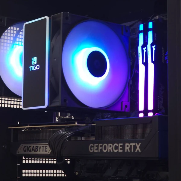 TIGO Ultimate GB R5-7500F, RTX 5070 - 2TB 32GB WIFI - Stolné počítače - Obrázok d_857ab8f443a04b2499513dd2d3e1ebf1