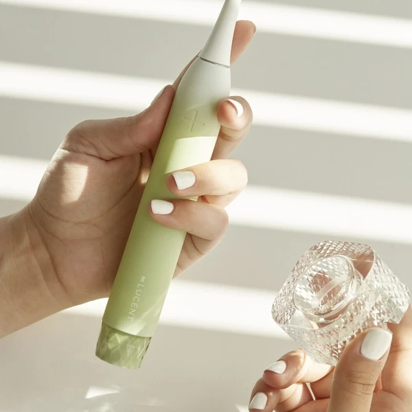 Be Lucent Prism Sonic Electric Toothbrush sonický zubní kartáček mentolový - Zubné kefky - Obrázok d_885bc54b53e04050b8cdf421d611e546