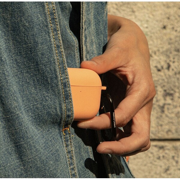Native Union Active Case puzdro pre AirPods 4 apricot - Puzdra - Obrázok d_8f1cdad334a04f3e8774363791d252da