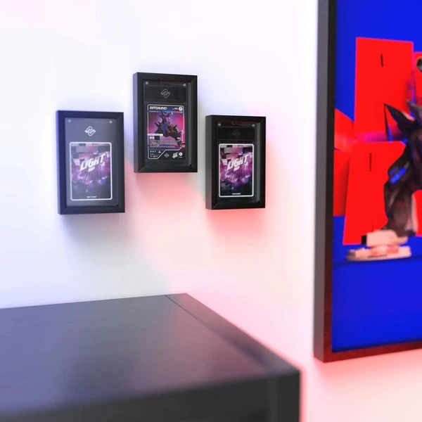 Mag Frame One / čierna - Obaly na karty - Obrázok d_9771513db812496f8299b4f54e52aabd