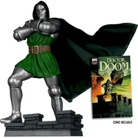 Figúrka McFarlane Toys - Doctor Doom 28cm - Figúrky