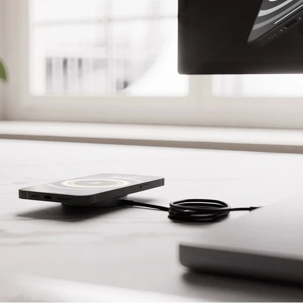 ZENS Pro 1 Magnetická nabíjačka MagSafe/Qi2 (15W) s USB-C čierna - Nabíjačky - Obrázok d_afcfbd2311374e3da07f29971064f336