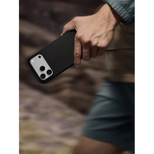 Pitaka Aramid ochranný obal Cairn MagSafe kryt iPhone 16 Pro Black/Grey - Puzdra - Obrázok d_d64897c3caeb48c9bed3c530be16fb1f