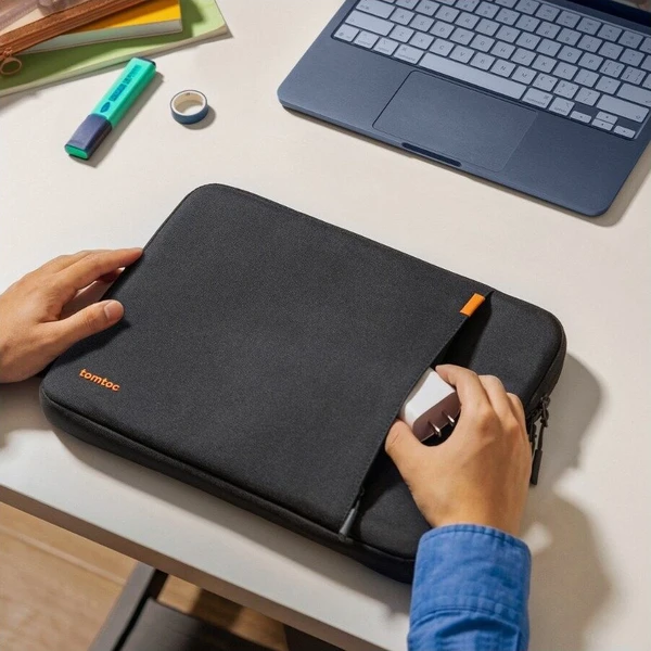 tomtoc Defender A13 sleeve puzdro 13" MacBook Neo čierne - Puzdra - Obrázok d_f2921bb5629248868d83c697ce409bed