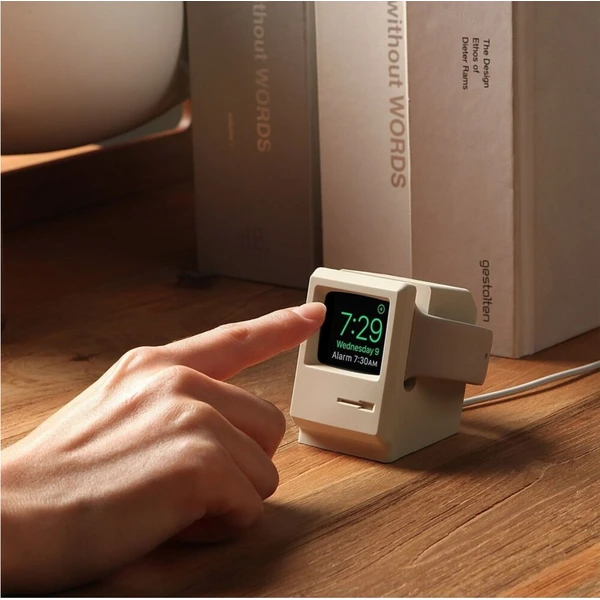 ELAGO W3 Macintosh Night Stand stojan pre Apple Watch čierny - Stojany - Obrázok d_fea5e19558324edd962c2c0645c7ddfc