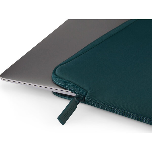 Pipetto Classic Fit Sleeve púzdro pre MacBook Neo 13 modrozelené - Puzdra - Obrázok db0e700b9bfd4fab9ba445d8a8a50cd7