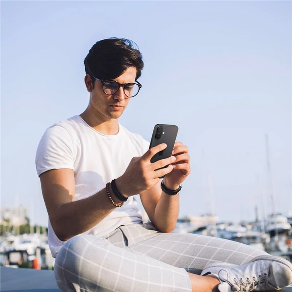 Spigen Glass tR EZ Fit Optik Pro sada skiel iPhone 17/16/16 Plus čierna (2-bal) - Ochranné fólie a sklo - Obrázok f3e81ca050794c6e9fbf278030f8245c