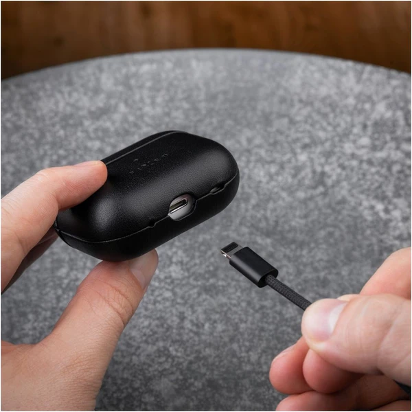 FIXED PodsLeather kožené púzdro pre Apple AirPods 3 čierne - Puzdra - Obrázok fba9907fcce94c84acd1bc81dfb8d530